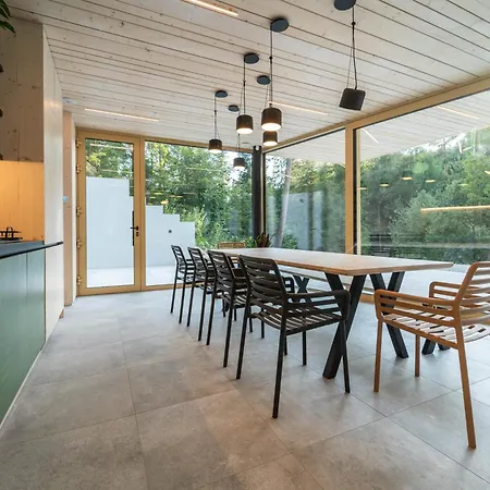 Шале Pine - Sauna & Jacuzzi Смижаны