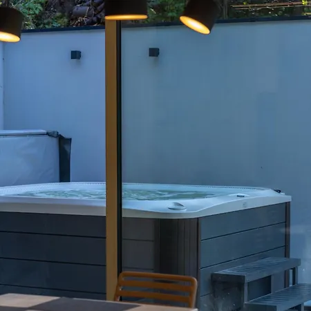 Pine - Sauna & Jacuzzi Chalé