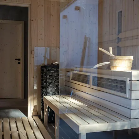 Pine - Sauna & Jacuzzi