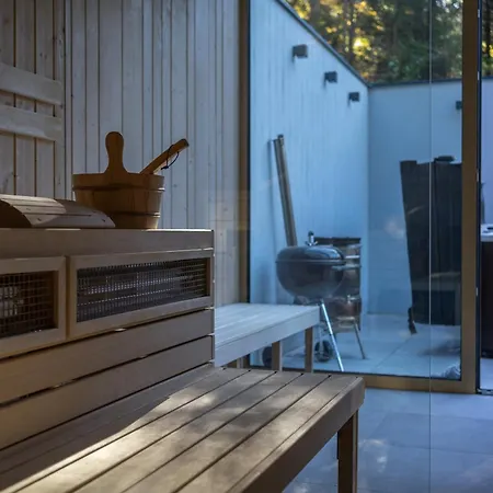 Pine - Sauna & Jacuzzi *