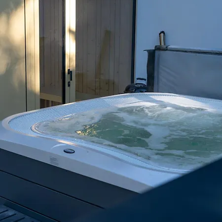 Chalé Pine - Sauna & Jacuzzi *