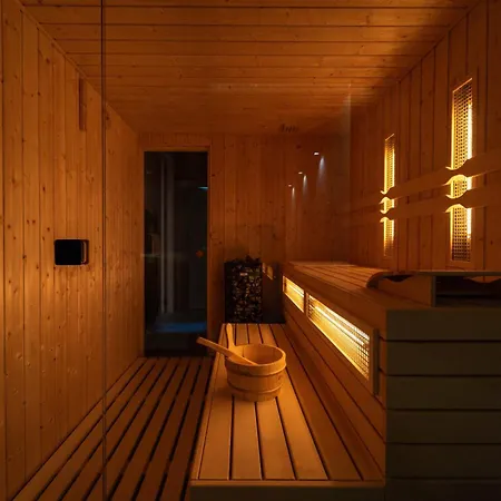 Шале Pine - Sauna & Jacuzzi Смижаны