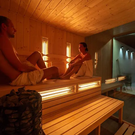 Шале Pine - Sauna & Jacuzzi *