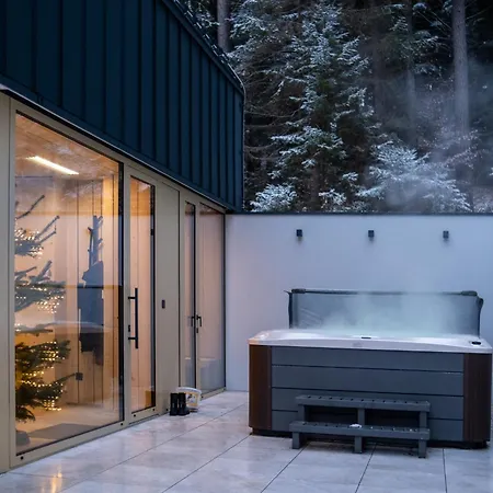 Шале Pine - Sauna & Jacuzzi *